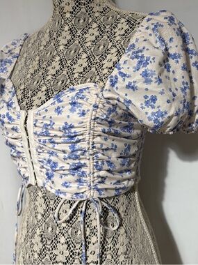 Forever 21 Cropped Smocked Corset Style  Cami Top SzM Milkmaid Fairycore Coqette